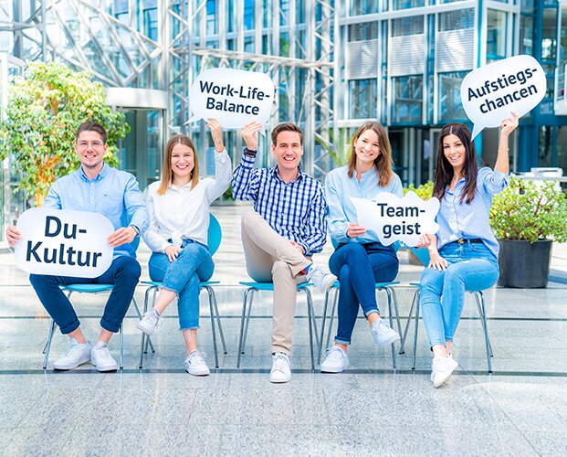 Das Recruiting-Team der Fonds Finanz ist stets auf der Suche nach geeigneten neuen Mitarbeitern, die einen neuen Job in München anstreben