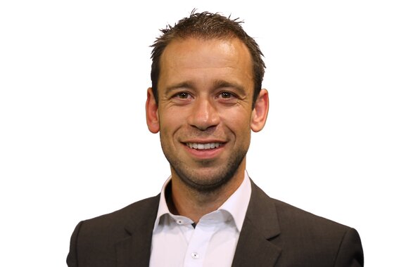 Vermittler und Regionaldirektor Stefan Renz