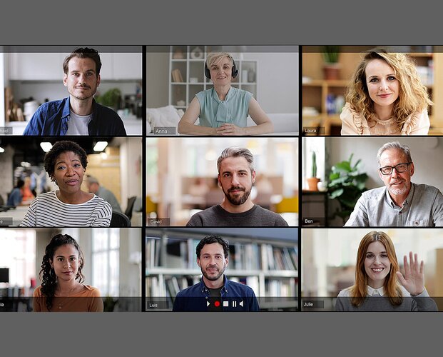 Ein Bildschirm, auf dem Teilnehmer der Online-Schulung Live-Online-Class zu sehen sind